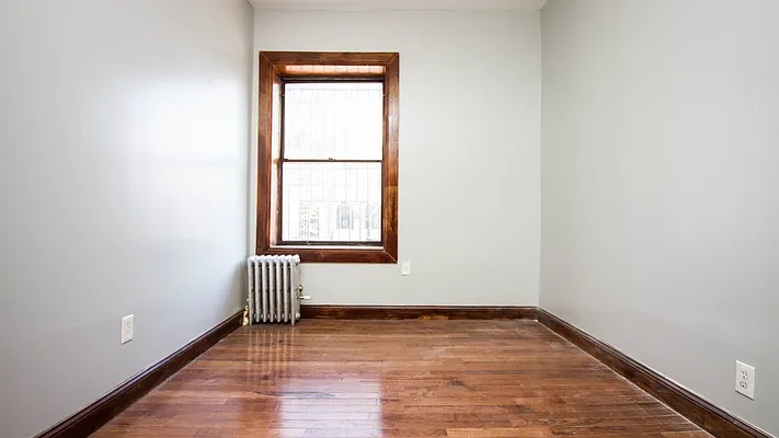 Rented by Compass | media 24