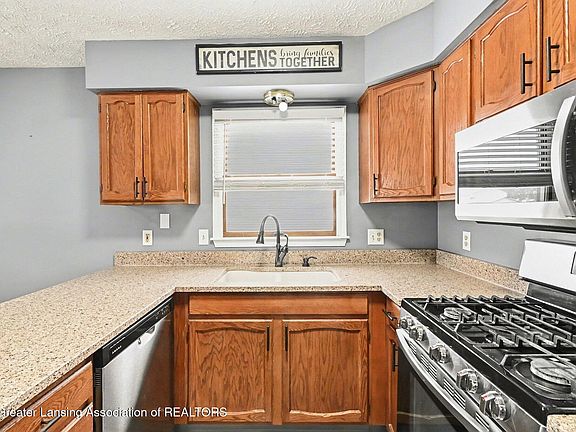 5th image of 4139 Archwood Dr