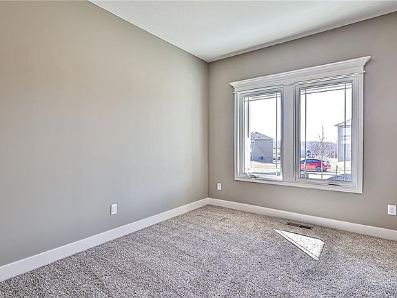 5th image of 10333 N Corrington Ave