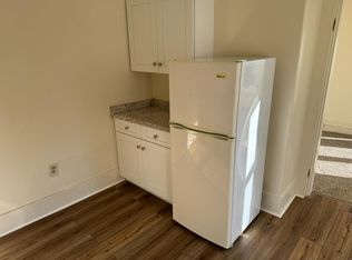 7 Maple St #7E12, Exeter, NH 03833