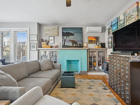 5th image of 1521 W Edgewater Ave #1E