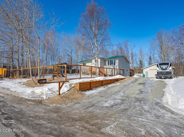 5451 E Alder Dr, Wasilla, AK 99654