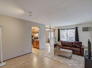 400 Sheffield Rd, Waukesha, WI 53186