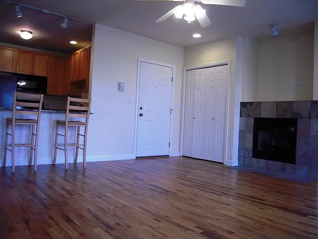 2451 W Harrison St #2 — Photo 7