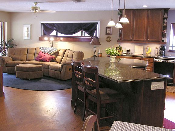 Kitchen/Family Room
