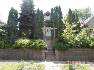 1676 7th St E, Saint Paul, MN 55106