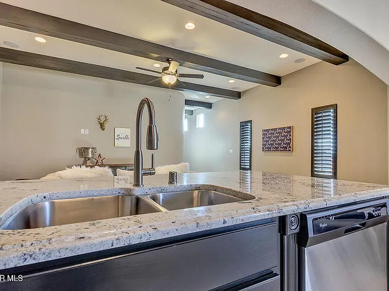 12934 Terrington Ave — Photo 11