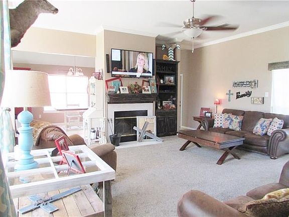 3rd image of 1311 Tad St
