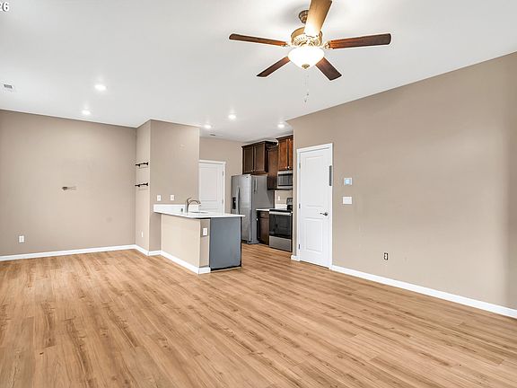 5th image of 7147 NE 154th Ave