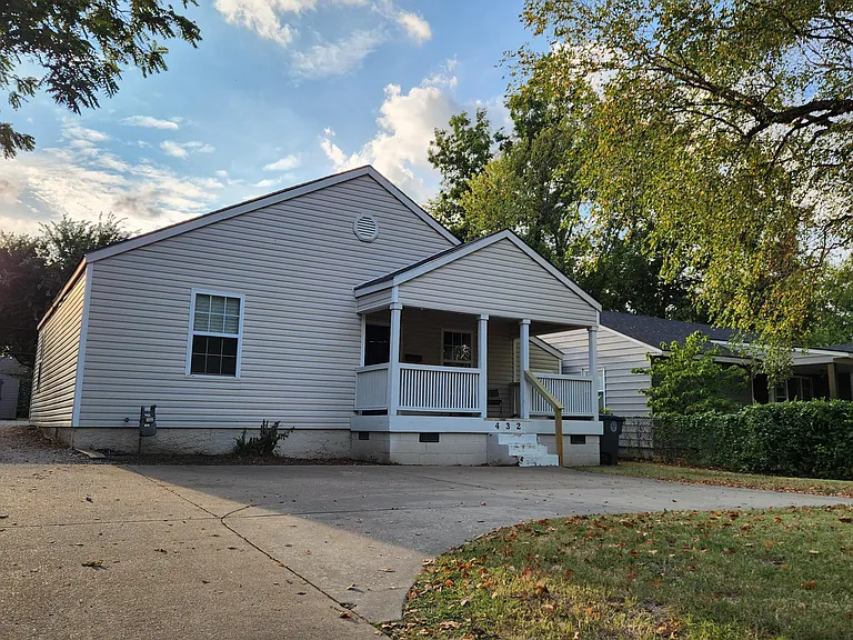 434 S Richmond Ave — Photo 27