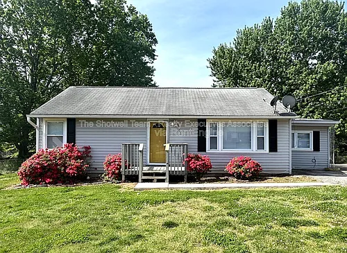 5705 NW Davida Rd Photo 1