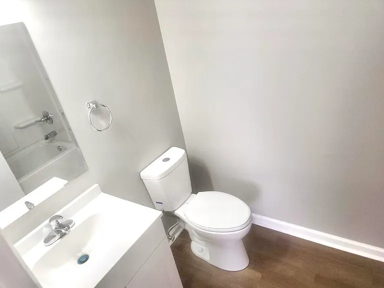 3705 Trent Cir — Photo 3