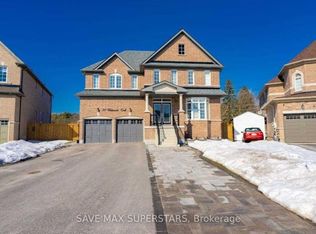 32 Westminster Cir, Barrie, ON L4M 0A4