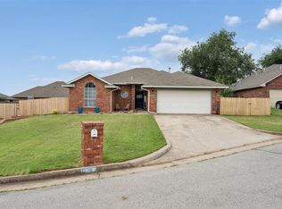 1106 Parkview Cir, Purcell, OK 73080