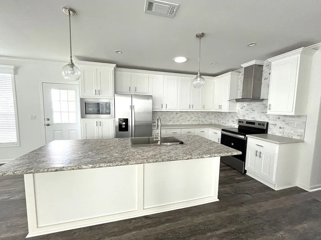 Building Photo - 1033 Vervain Dr #1033E