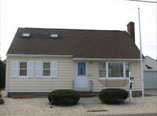7 Starboard Rd, Brant Beach, NJ 08008