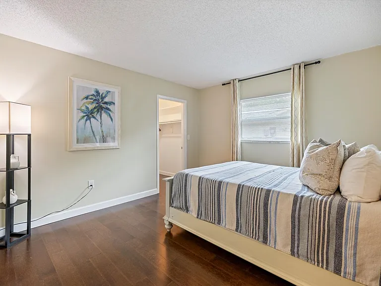 818 Plum Tree Ln — Photo 22