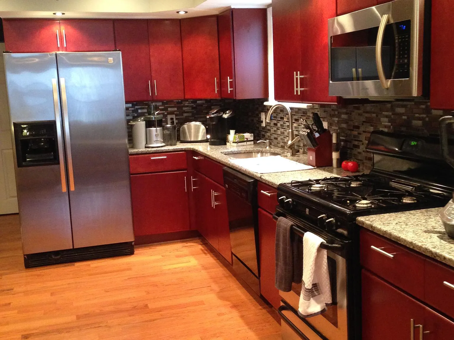 127 Dupont St — Photo 1