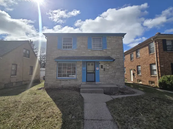 4111 W Roosevelt Dr, Milwaukee, WI 53216