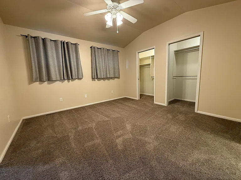 3908 Village View Ln — Photo 9