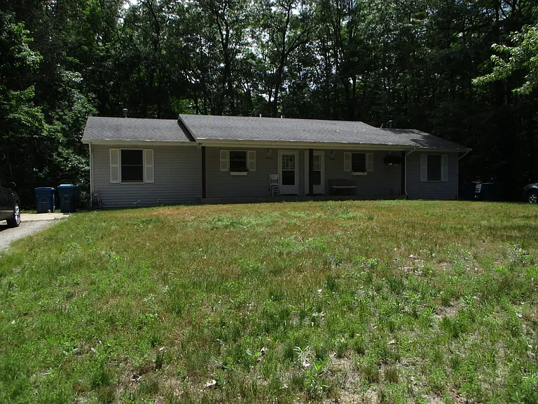 16488 Taft Rd — Photo 1