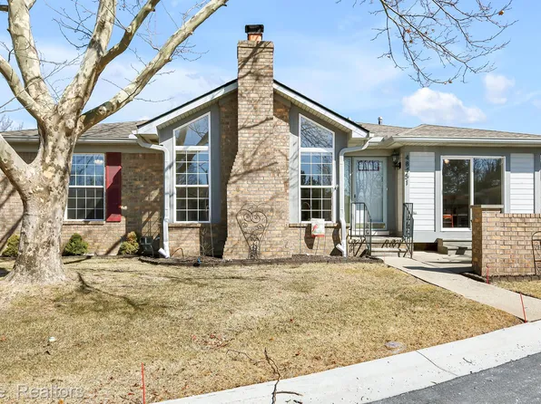 48451 Lance Creek Ct, Shelby Township, MI 48315