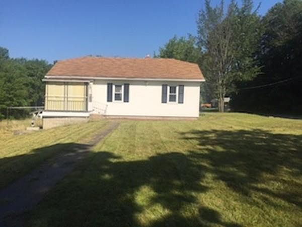 2nd image of 301 State Rd
