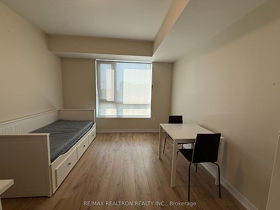 3rd image of 1800 Simcoe St N #401