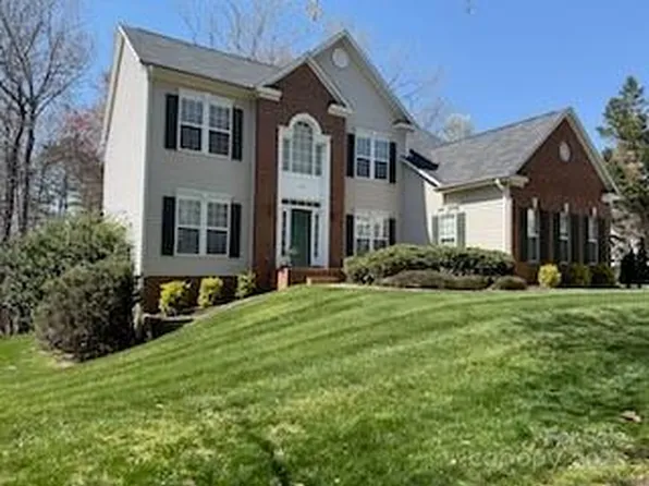 138 Huntly Ln, Mooresville, NC 28115