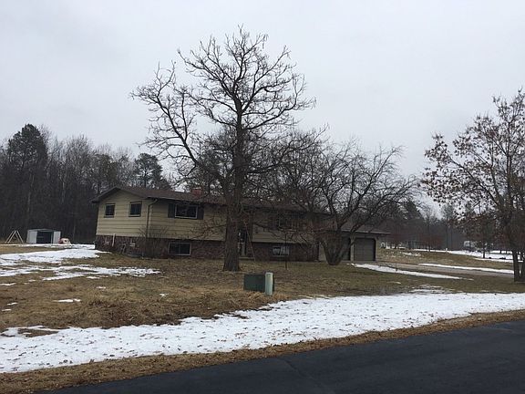 3rd image of 392 Woodbridge Way