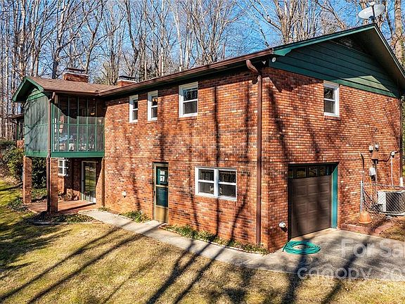 5th image of 204 Brentwood Cir
