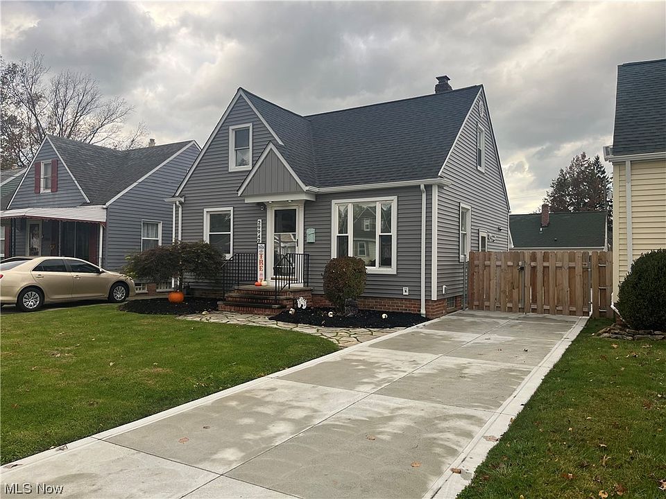 1st image of 29949 Halifax St
