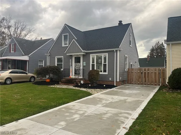 29949 Halifax St, Wickliffe, OH 44092