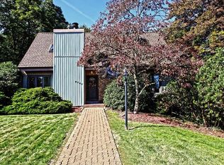 9763 Bellcrest Rd, Pittsburgh, PA 15237