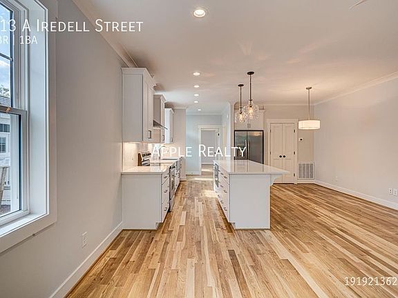 2nd image of 913A Iredell St