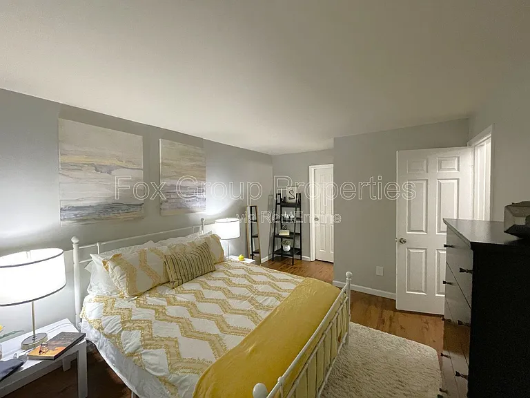 19831 Henderson Rd #A — Photo 10