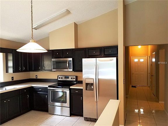 5th image of 6721 Meritmoor Cir