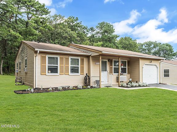 2nd image of 5 Natick Lane #71