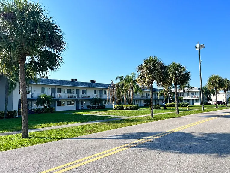 1200 S Broadway Lantana, FL 33462 — Photo 11