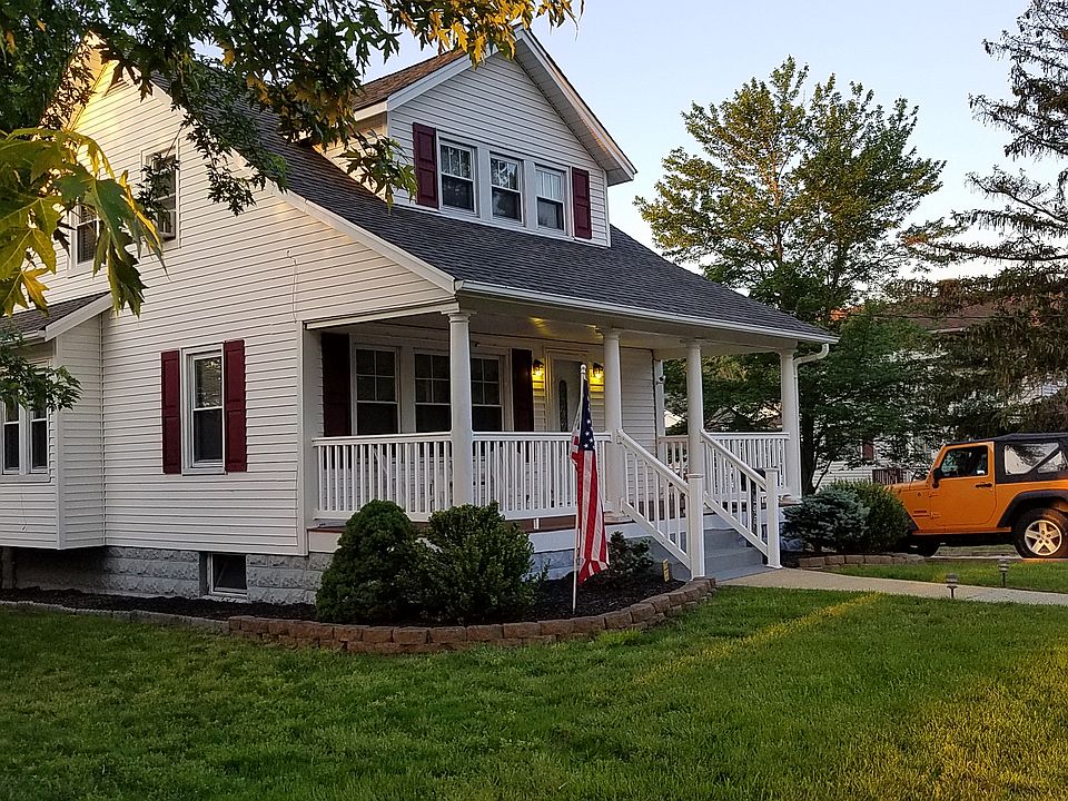 2nd image of 245 Main St