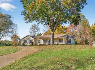 226 W Biggs Rd, Cottontown, TN 37048