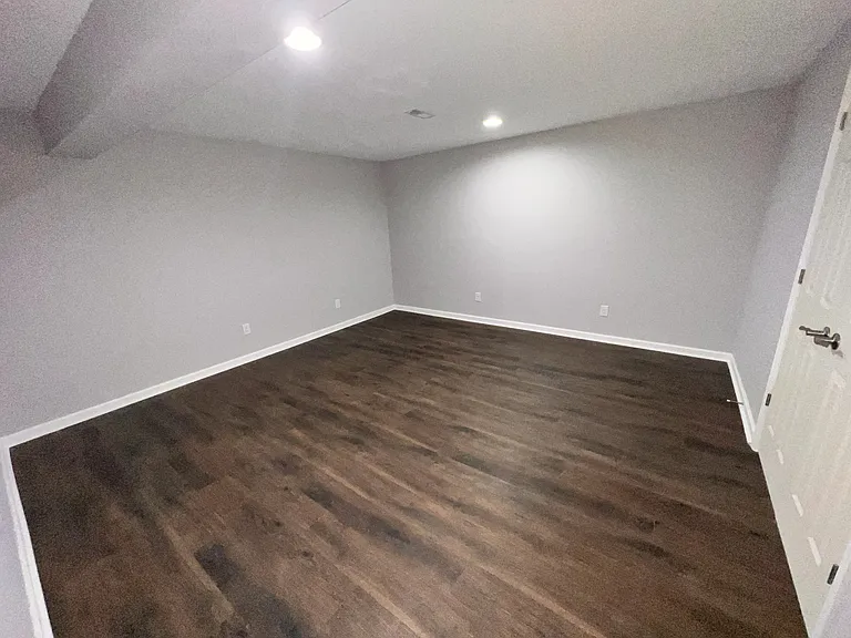 1 Augustine Dr — Photo 11