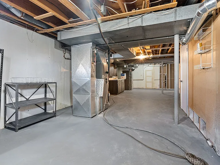 5342 Chatfield Dr — Photo 45