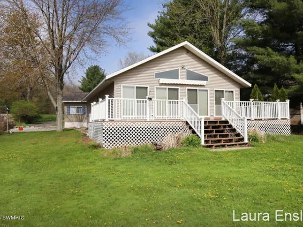 15330 Meddler Ave, Gowen, MI 49326