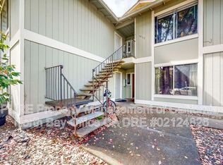 1017 Civic Center Dr APT C, Rohnert Park, CA 94928