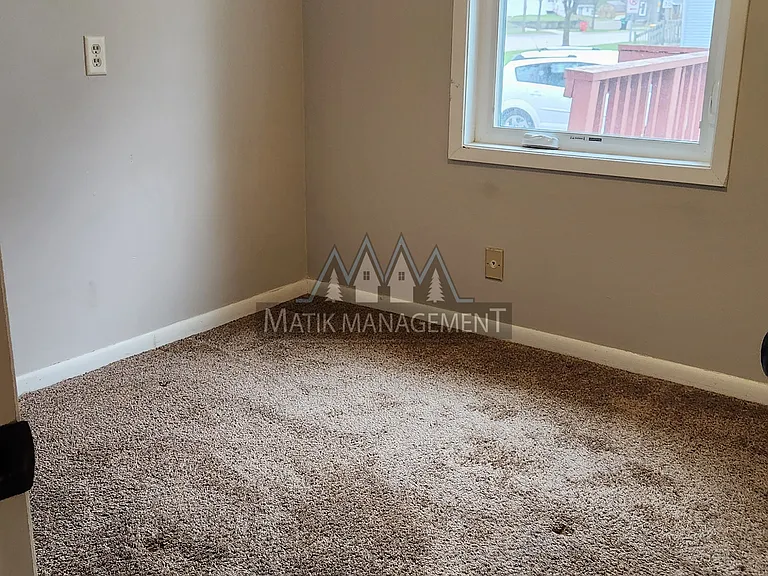803 4th St SE #1 — Photo 26