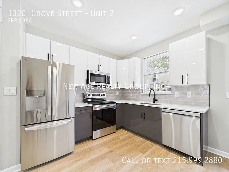 1320 Grove St #2 — Photo 8