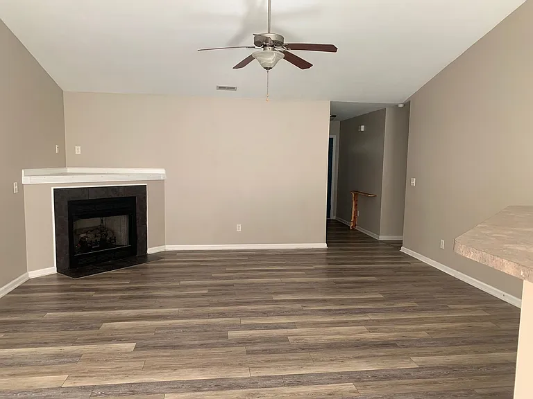 281 Haws Run Rd — Photo 3