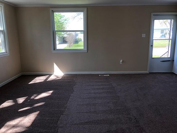 2nd image of 1310 E Thompson Ave