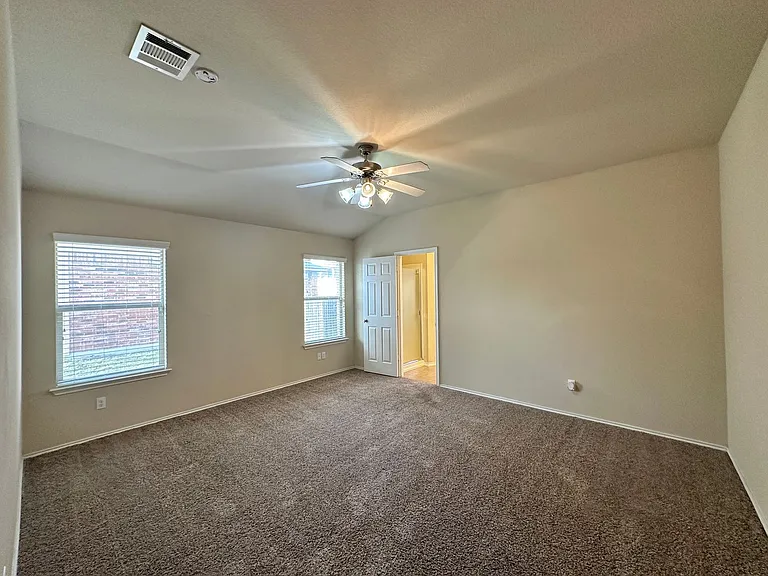 6806 Modesto Rd — Photo 13